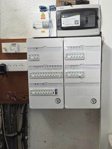 Remplacement d'un tableau électrique des années 80 à Bouc Bel Air, Marseille, STAES ELEC