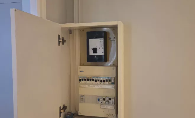 Mise en sécurité tableau électrique après contrôle dans un cabinet dentaire à Bouc Bel Air, Marseille, STAES ELEC