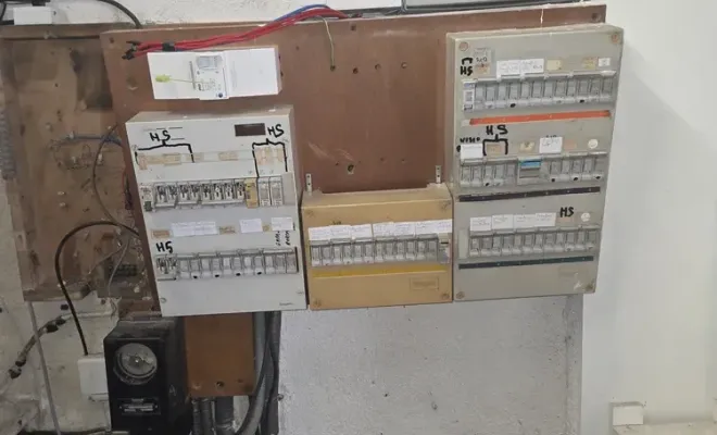 Remplacement d'un tableau électrique des années 80 à Bouc Bel Air, Marseille, STAES ELEC
