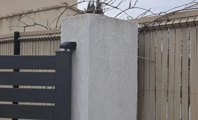 Création d'éclairage extérieur dans le jardin, éclairage à détection à Bouc Bel Air, Marseille, STAES ELEC