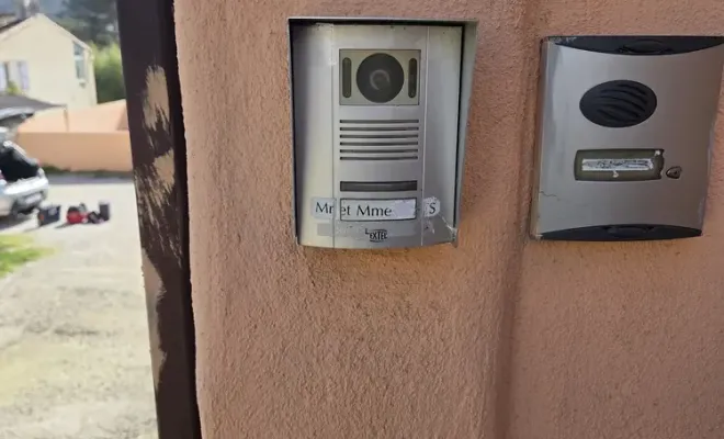 Changement d'un visiophone de marque Ezviz à Bou bel air, Marseille, STAES ELEC