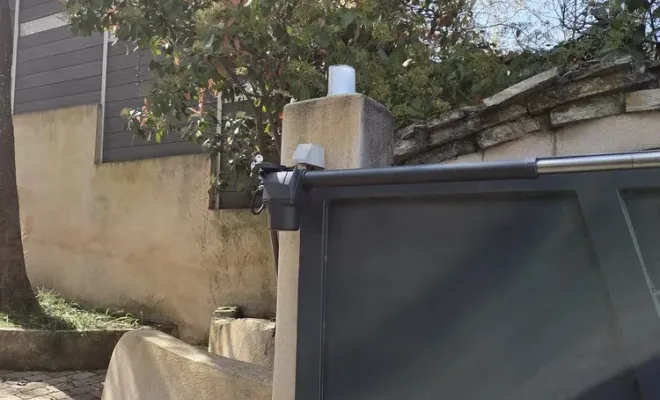 dépose et pose d'un automatisme de portail à Bouc Bel Air, Marseille, STAES ELEC