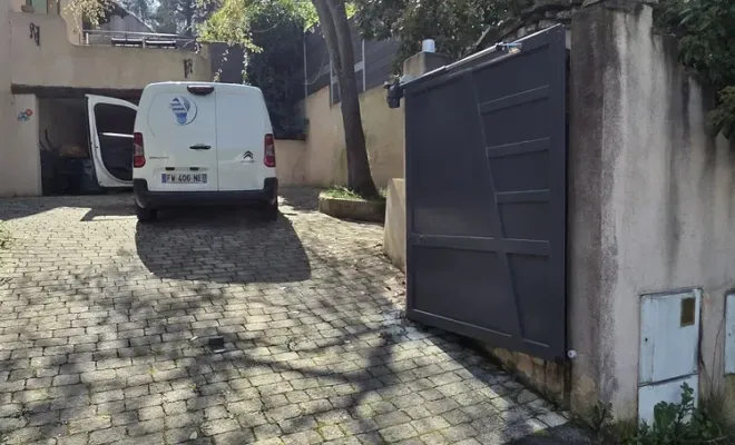 dépose et pose d'un automatisme de portail à Bouc Bel Air, Marseille, STAES ELEC