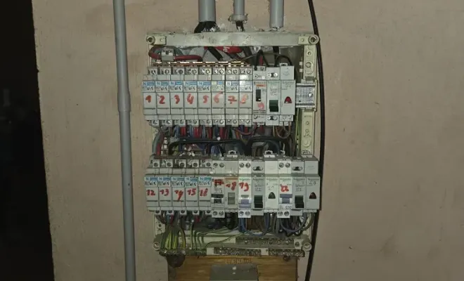 Mise en sécurité du tableau électrique à Graveson, Marseille, STAES ELEC
